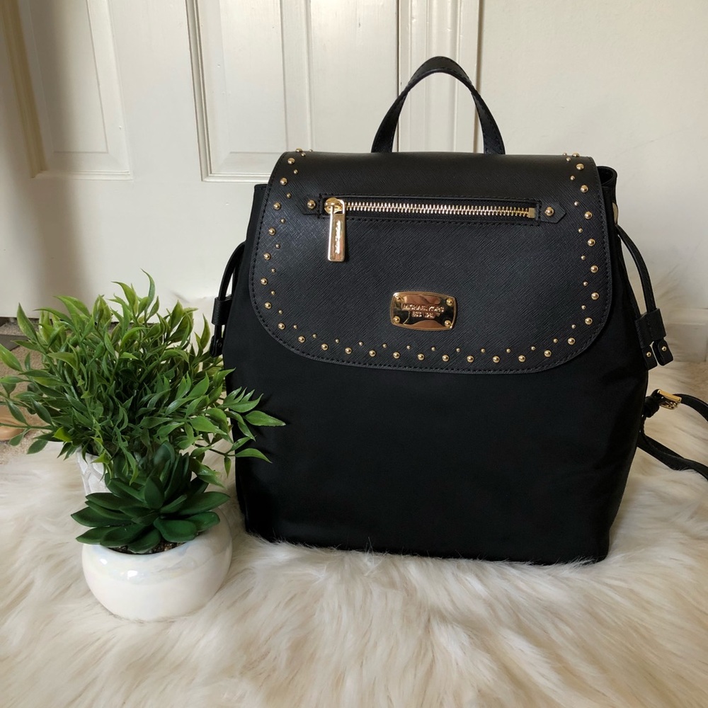 πSOLDπMichael Kors Backpack NWT πππ